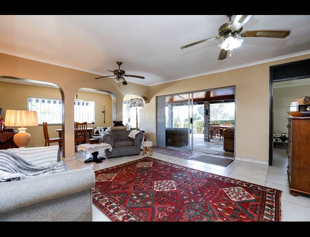 3 BEDROOM HOUSE FOR SALE IN PARK HILL